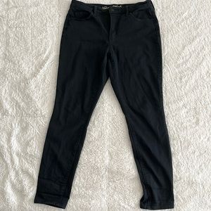 UNIVERSAL THREAD Black Pants